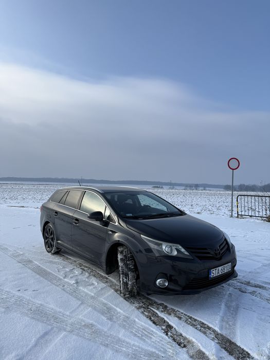 Toyota Avensis / Automat / 2.2D / Maksymalne wyposazenia / Zadbana !