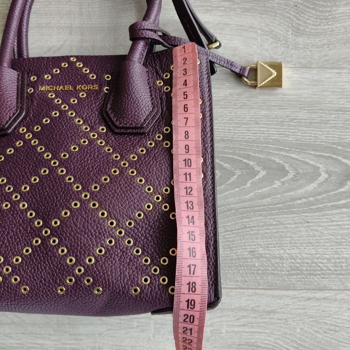 Шкіряна сумка від Michael Kors