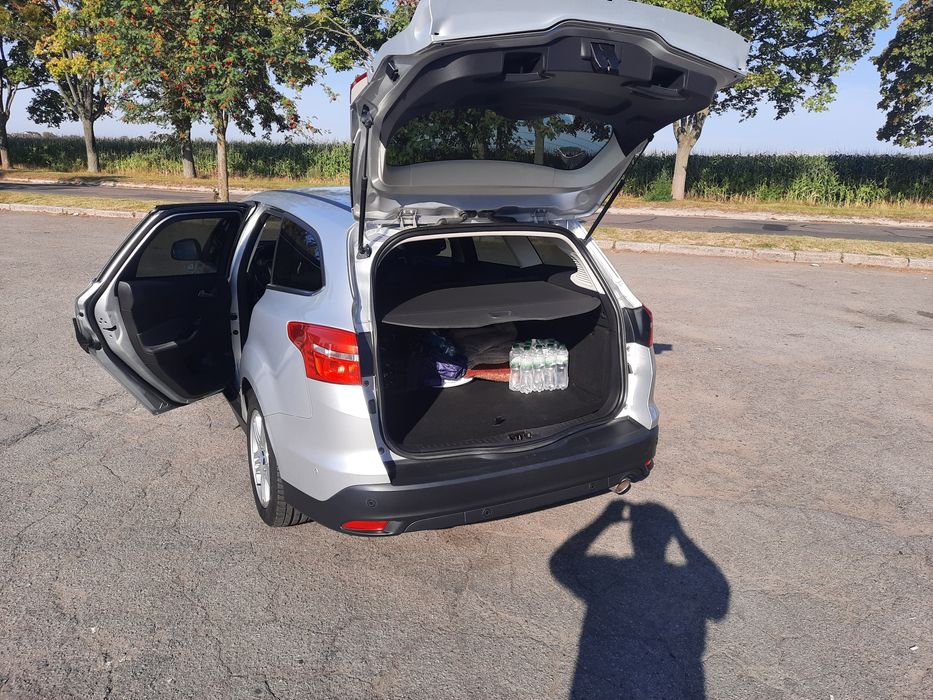 Форд фокус 2016рік універсал 2.0 дизель