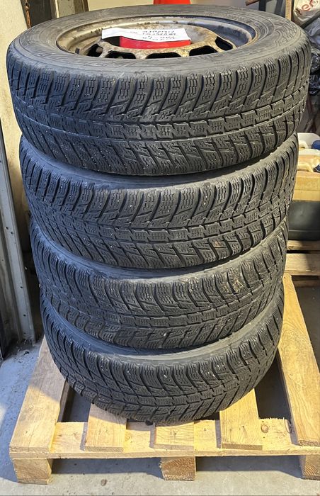Felgi stalowe TOYOTA + nakrętki