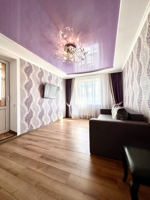 Продам квартиру в центрі міста