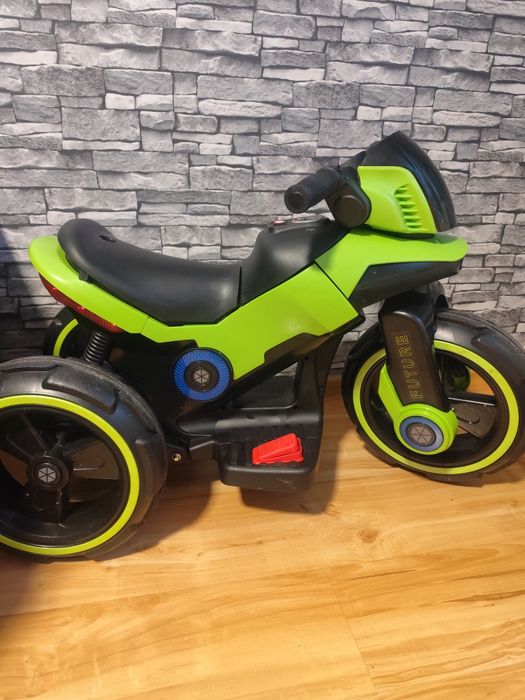Motorek dzieciecy