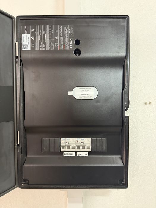 Tesla powerwall3, upac, paineis solares