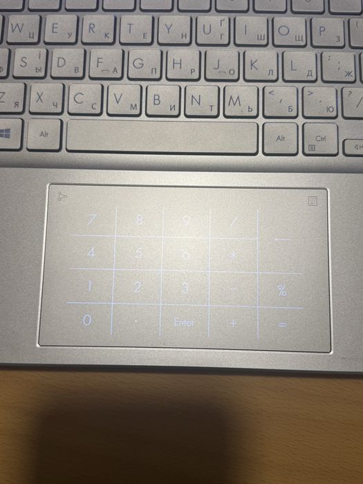 ASUS Vivobook 14 Pro OLED K3400P / i7 / 16 GB RAM / 1 TB SSD / GTX 1650