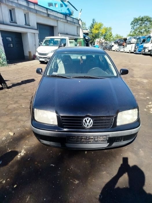 Volkswagen Bora na części.