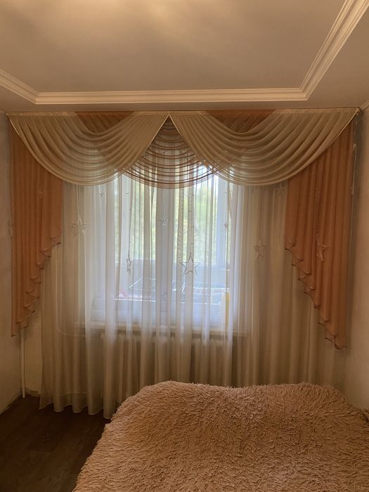 Тюль з ламбрекеном