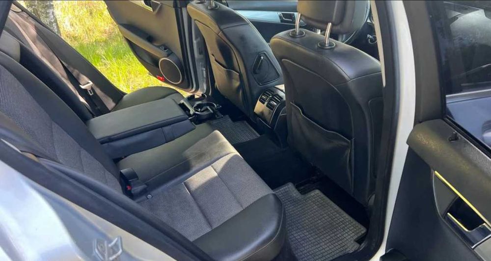 Mercedes CW220 | automat | kombi |