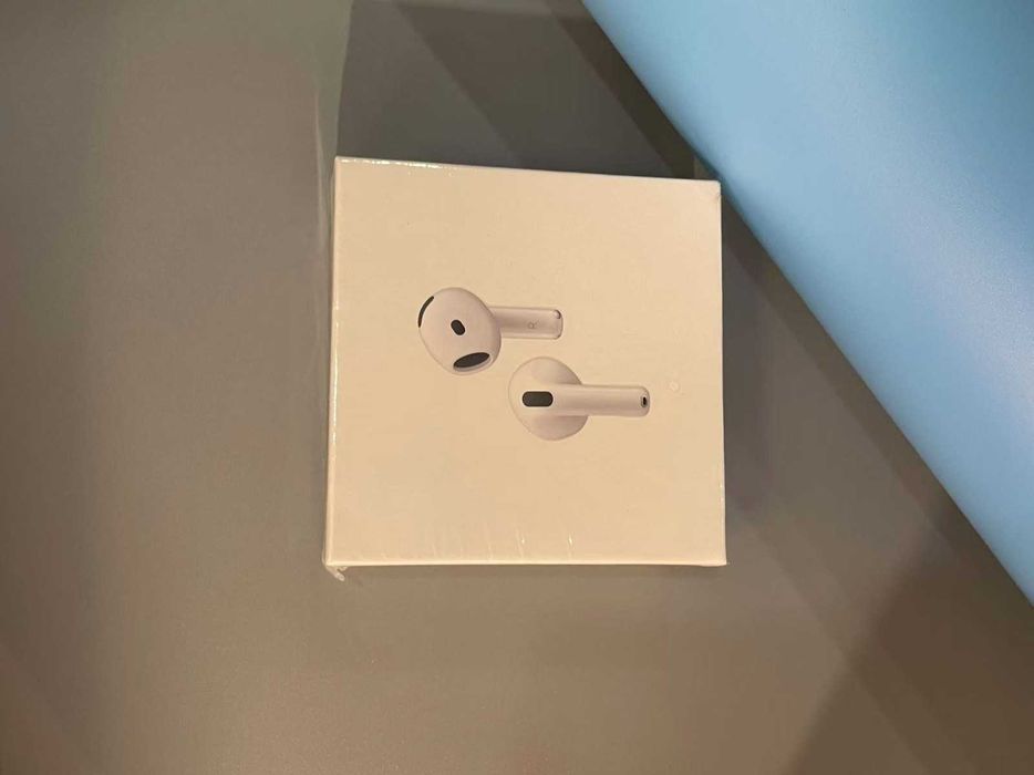 Oryginał Apple Airpods 4 z aktywną redukcją szumów