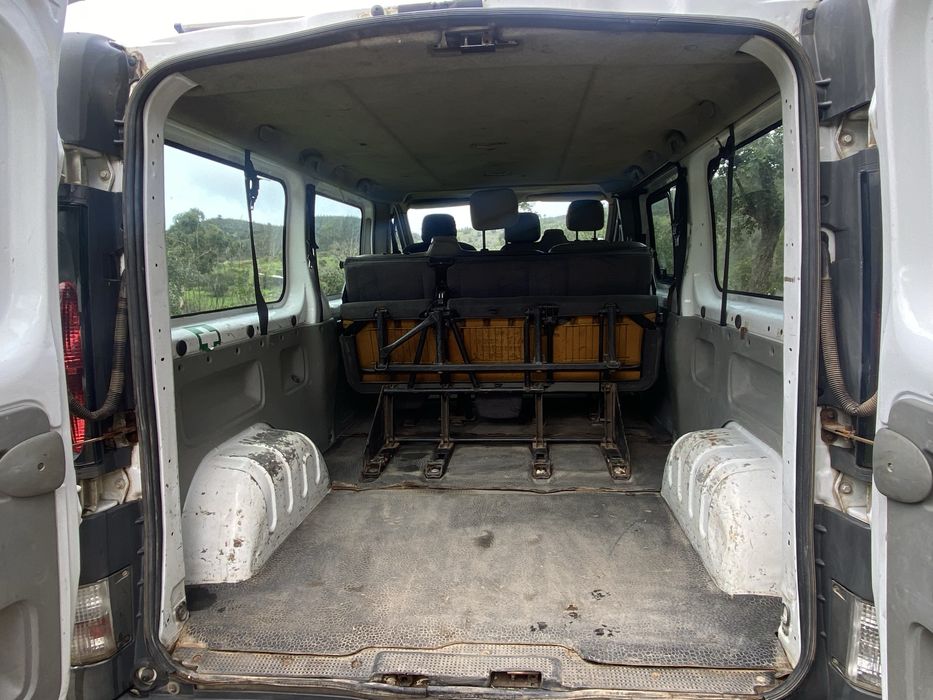 Renault Trafic 9 lugares 2004 2.5dci 140cv