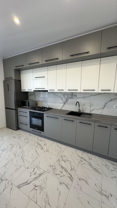 Перша здача 2к квартири біля парку Шевченка