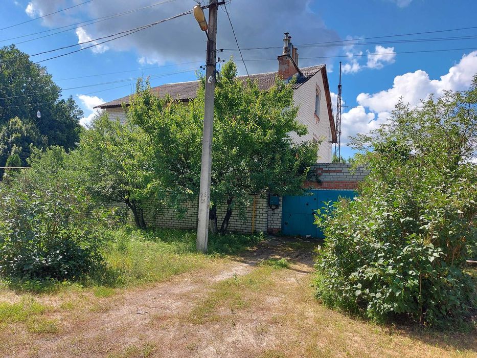 Продам дом 298 кв.м в 200 м от реки и 50 м от леса