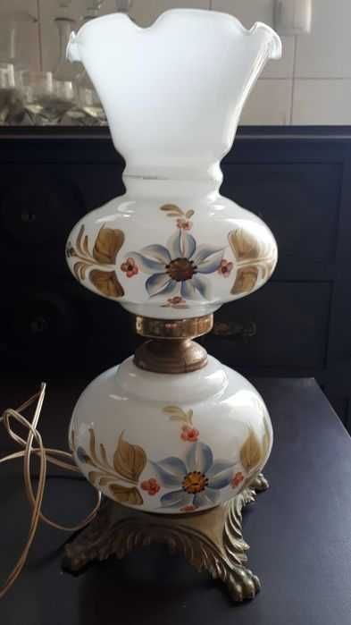 Candeeiro pequeno + 1 incompleto- tudo por 7,50 euros