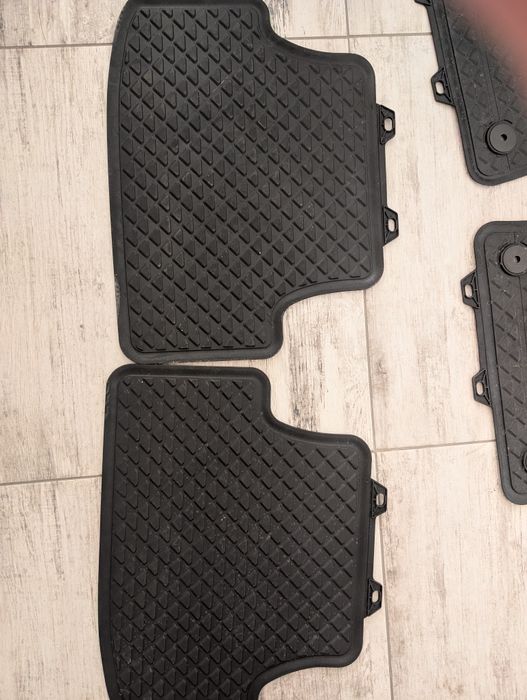 Килимки гумові задні VW Golf 7, оригінал, нові, 5G0061512A82V