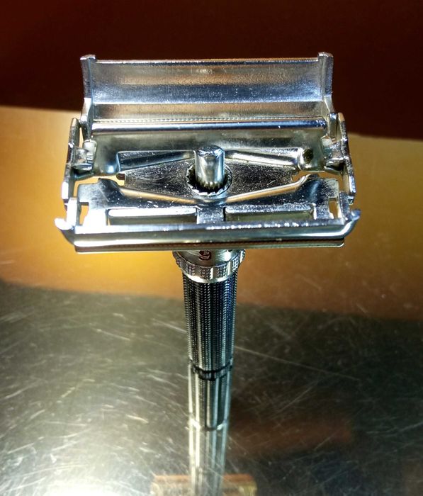 Станок бритвенный Идеал "Дипломат"