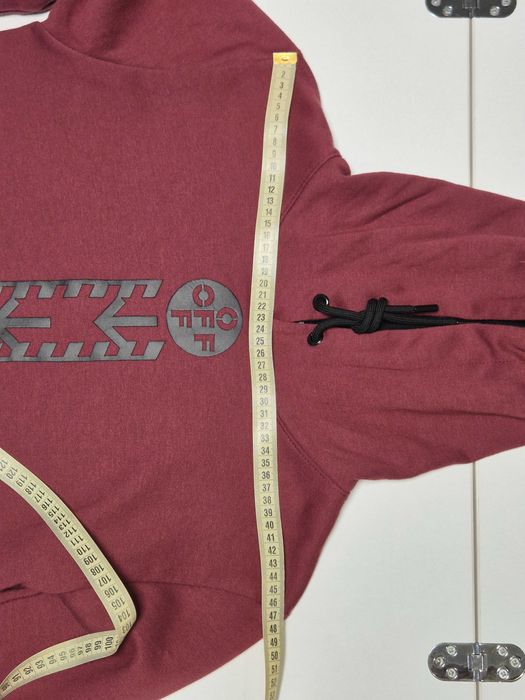 Худи бордового цвета