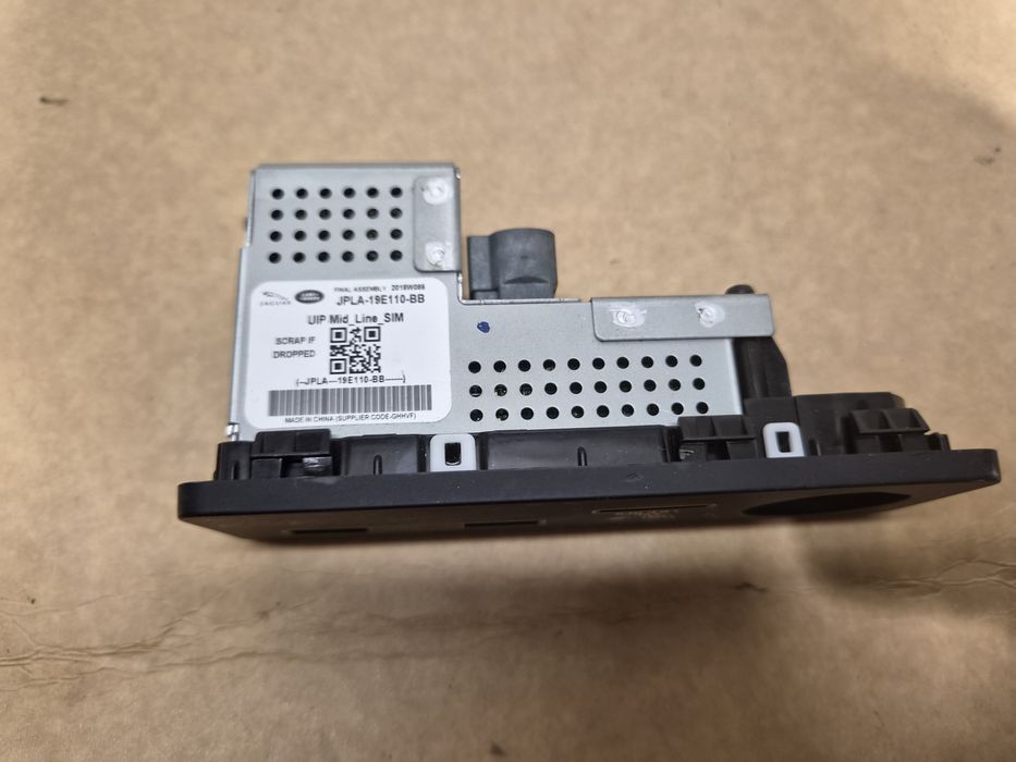 Port USB Czytnik kart SD Range Rover  JPLA-19E110-BB