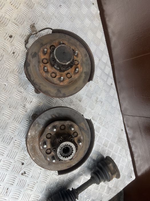 Цапфа кулак Ниссан террано 2 nissan terrano