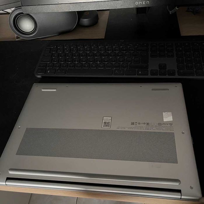 Portátil Lenovo IdeaPad Slim 5 15ARP10 (Garantia até 2028)