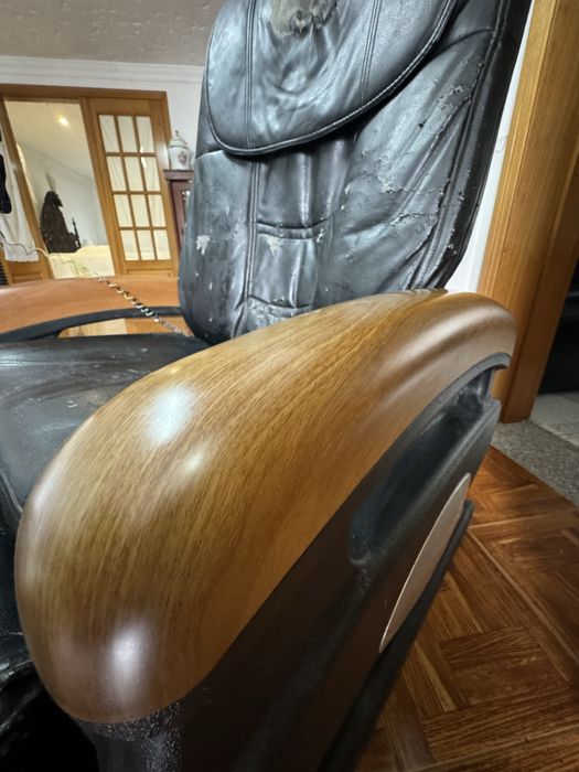 Vendo cadeirao de massagem LM-916A