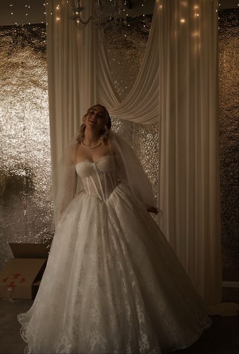 Розкішна весільна сукня /Оренда Princess / Corset Lace Ball Gown / Luxury Bridal