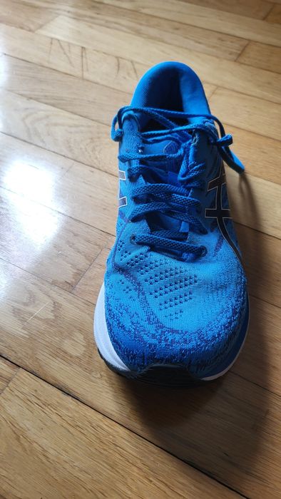 Ténis em bom estado