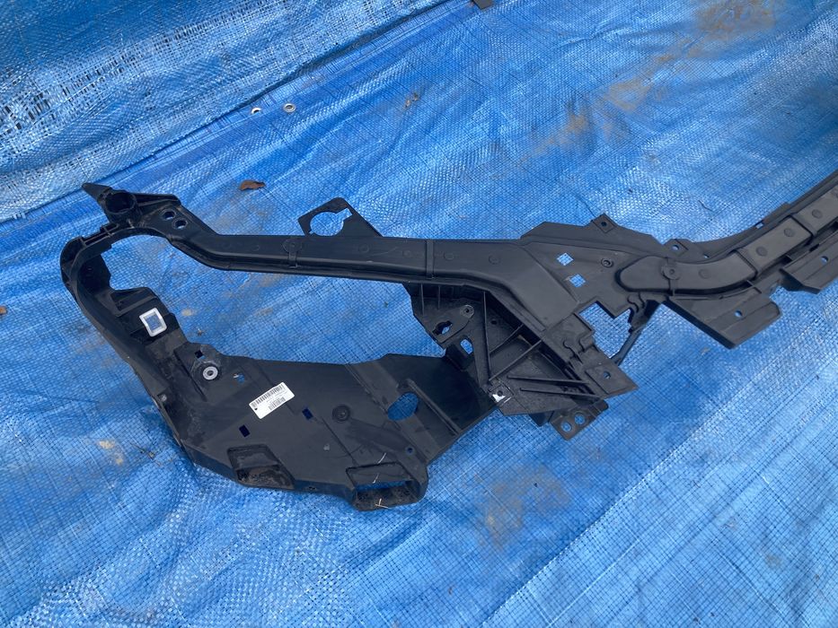 Volvo v40 pas przedni wzmocnienie