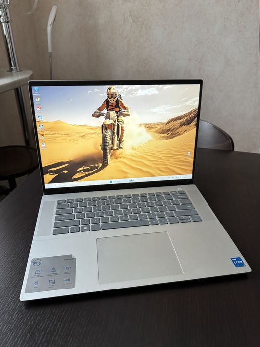 Dell inspiron 16 5620/ i5-1235U/ 8GB/ 512GB SSD/ Гарний стан