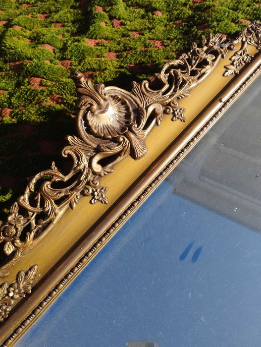 Espelhos antigos: 1 oval e 1 retangular