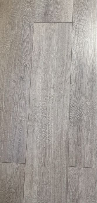 Ламинат новый