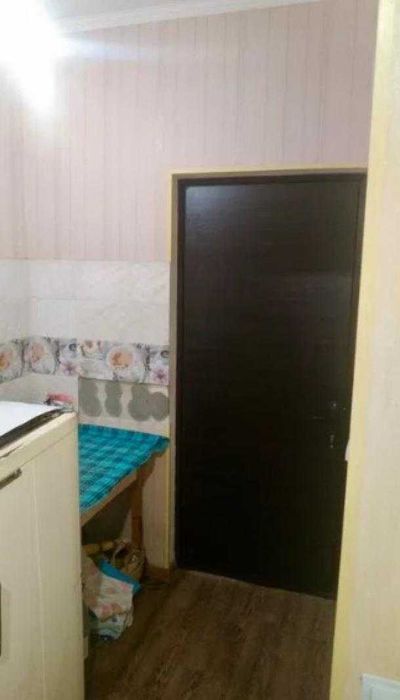 Продам гостинку, 10 хвилин від метро Індустріальна