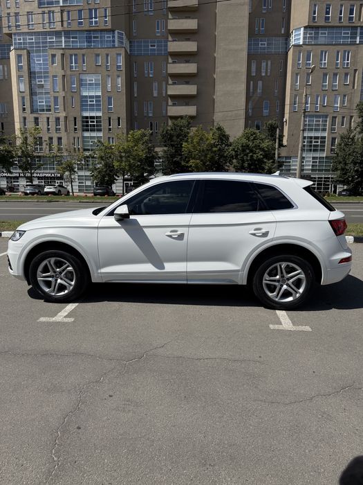 AUDI Audi Q5 2018 VIN WA1BNAFY9J2215468 фото оголошення 8 з 21