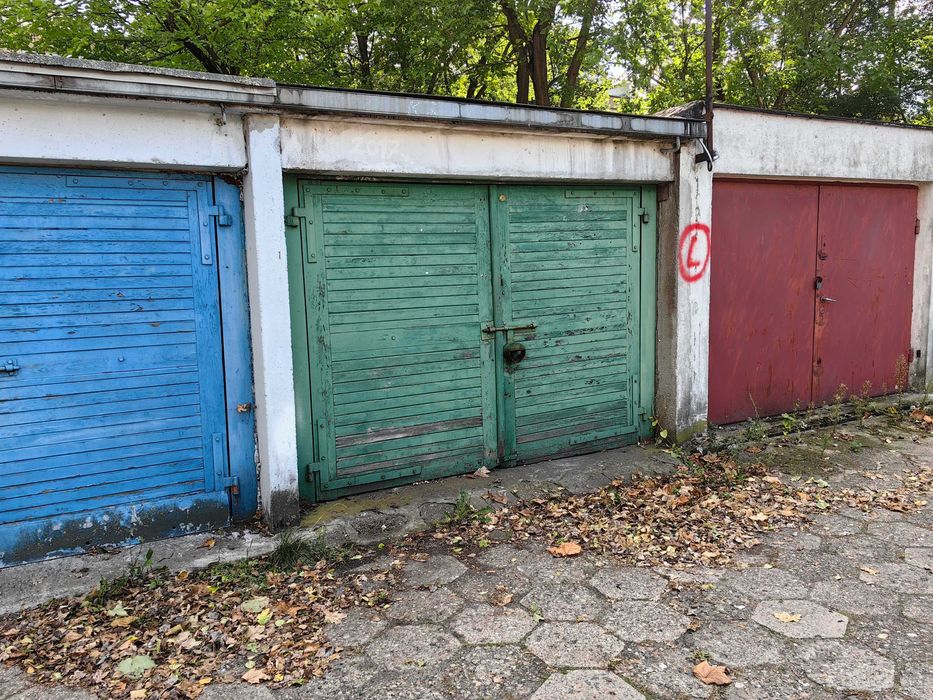 Garaż Warszawa Bielany Wrzeciono Magazyn Murowany Prąd