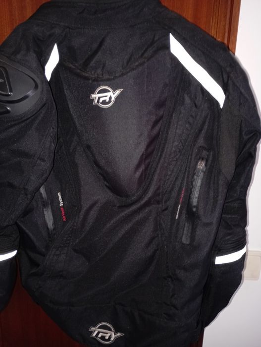Casaco motard cor preto