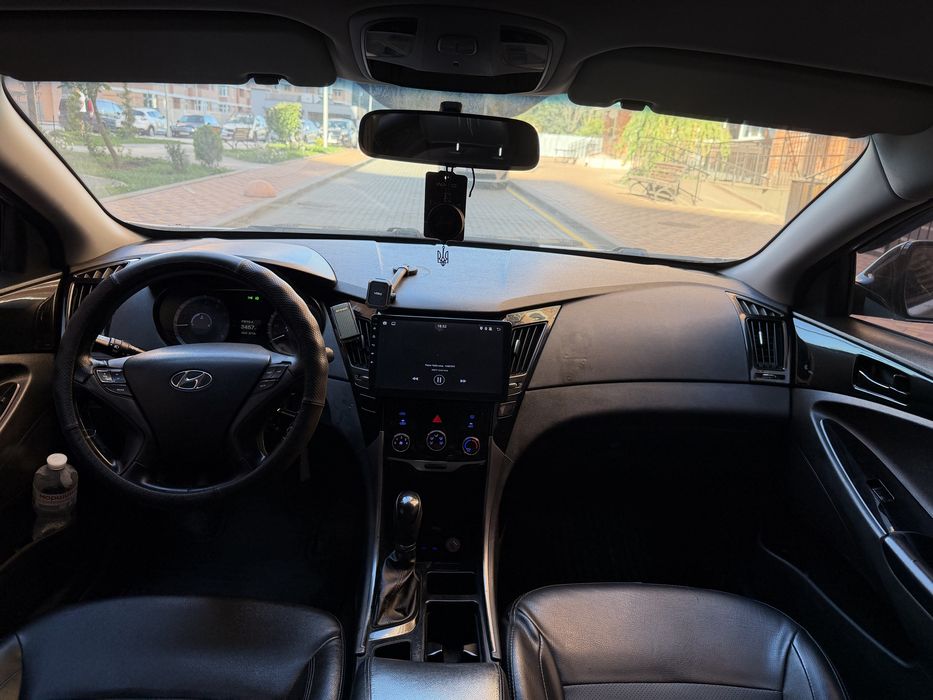 Продам hyundai sonata