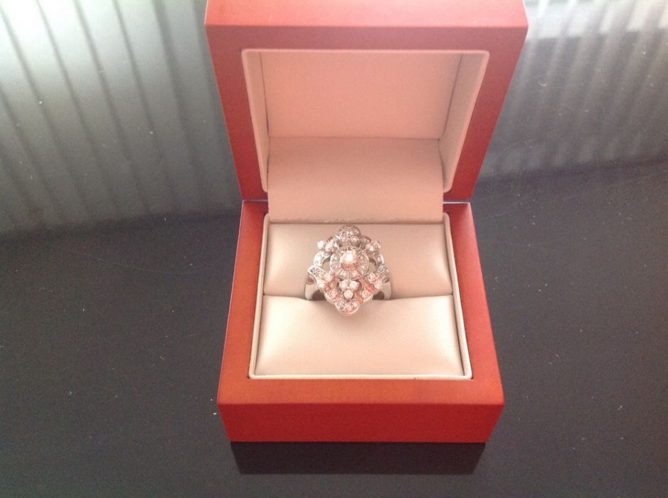 СРОЧНАЯ ПРОДАЖА!! Кольцо с бриллиантами,хорошей чистоты