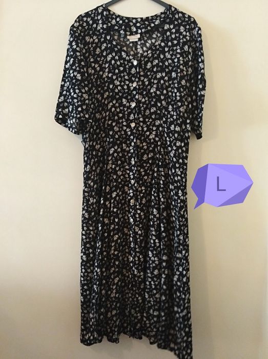 Vestido tamanho L (busto 45cm) preto e branco.