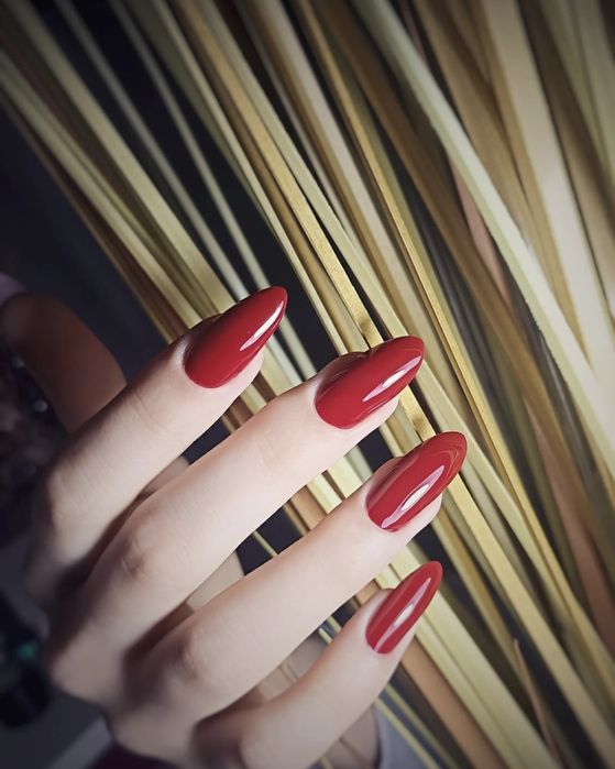 Нарощування нігтів корекція гель-лак манікюр педикюр