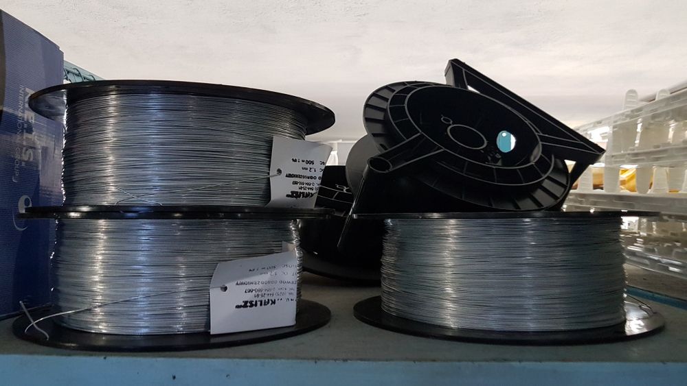 Ogrodzenie elektryczne typu pastuch słupki izolatorki taśmy i inne