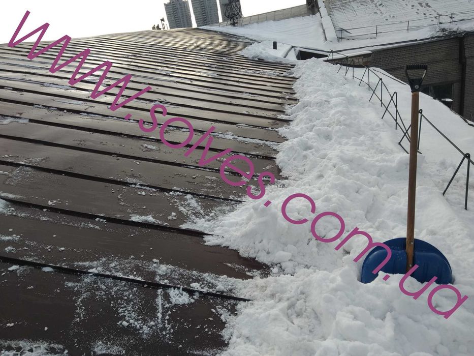 Сбросить снег с крыши, сбить сосульки, Киев альпинисты