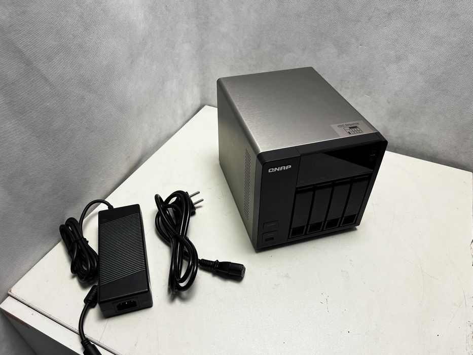 QNAP TS-419P II NAS 4xBAY 2 GHz 512MB HotSwap