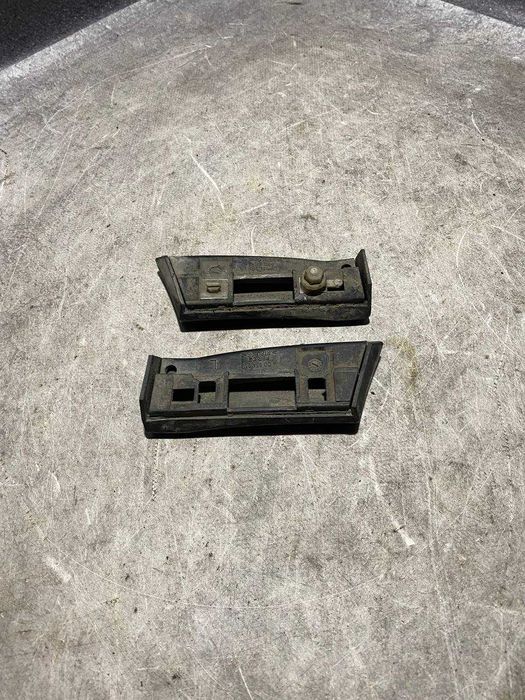 Молдинг накладка переднього крила ліва права Audi A8 D2