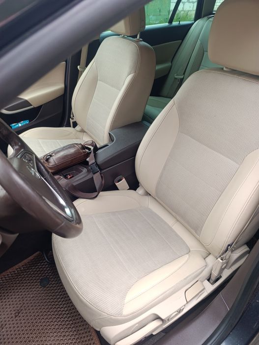 Продам Опель инсигния