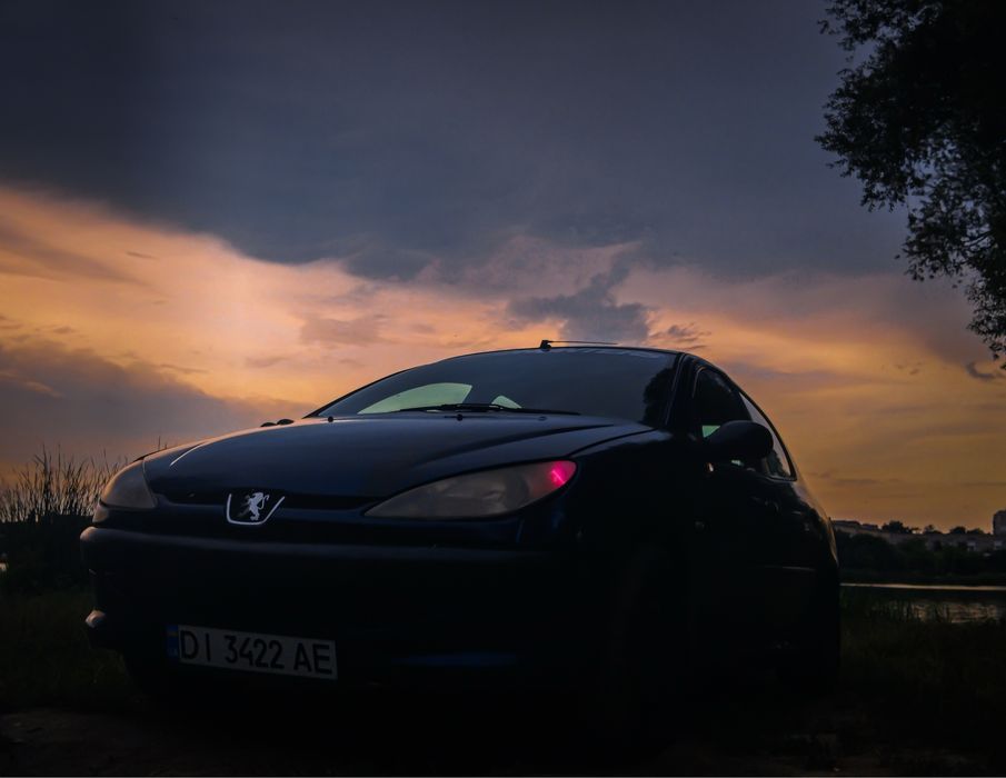 Peugeout 206 1.1 Бенз