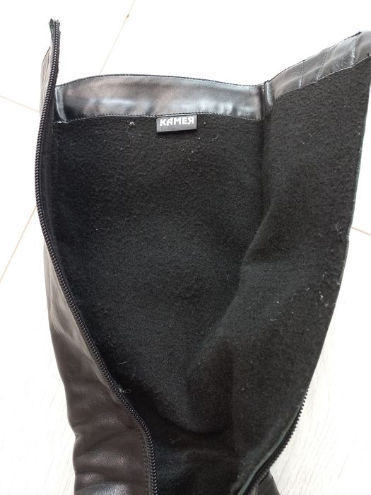 Чоботи шкіряні на підборах 38 розмір