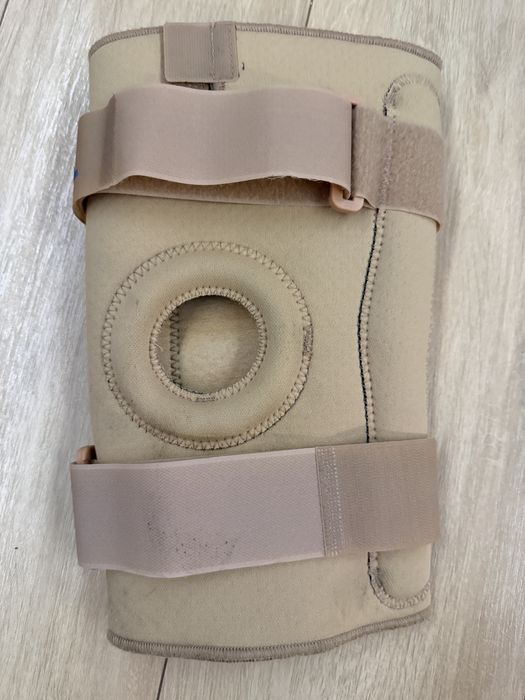 Stabilizator kolana Oppo 1031 roz. XL