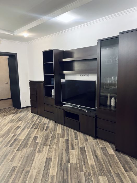 Оренда 2-х. кімнатної квартири на вулиці Мельника