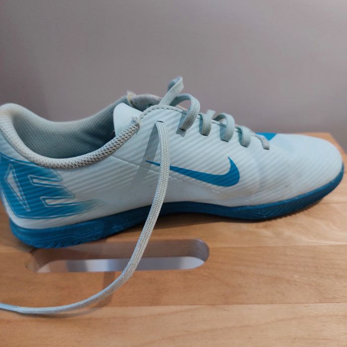 Buty halówki Nike roz. 35.5