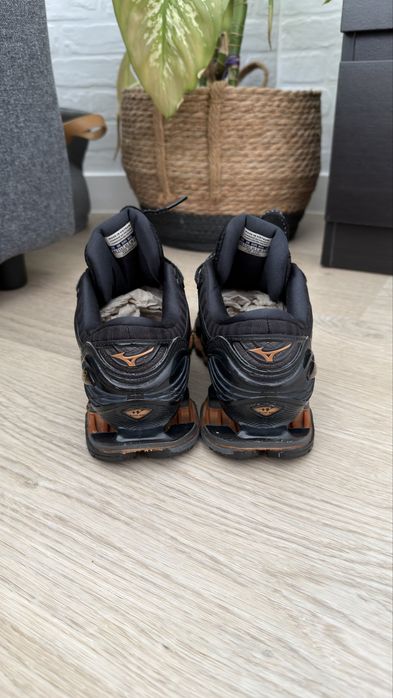 Tênis Mizuno Wave Prophecy 9 – Tam. 41 EU | Estado Impecável