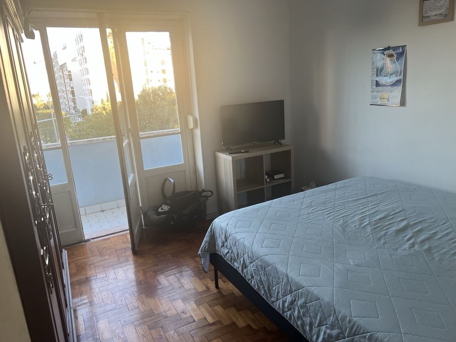 Quarto na amadora este