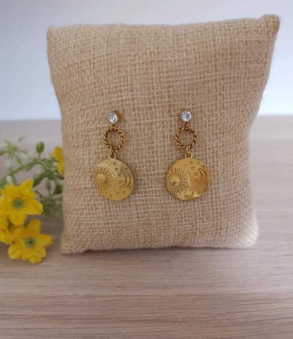 Brincos em aço inoxidável